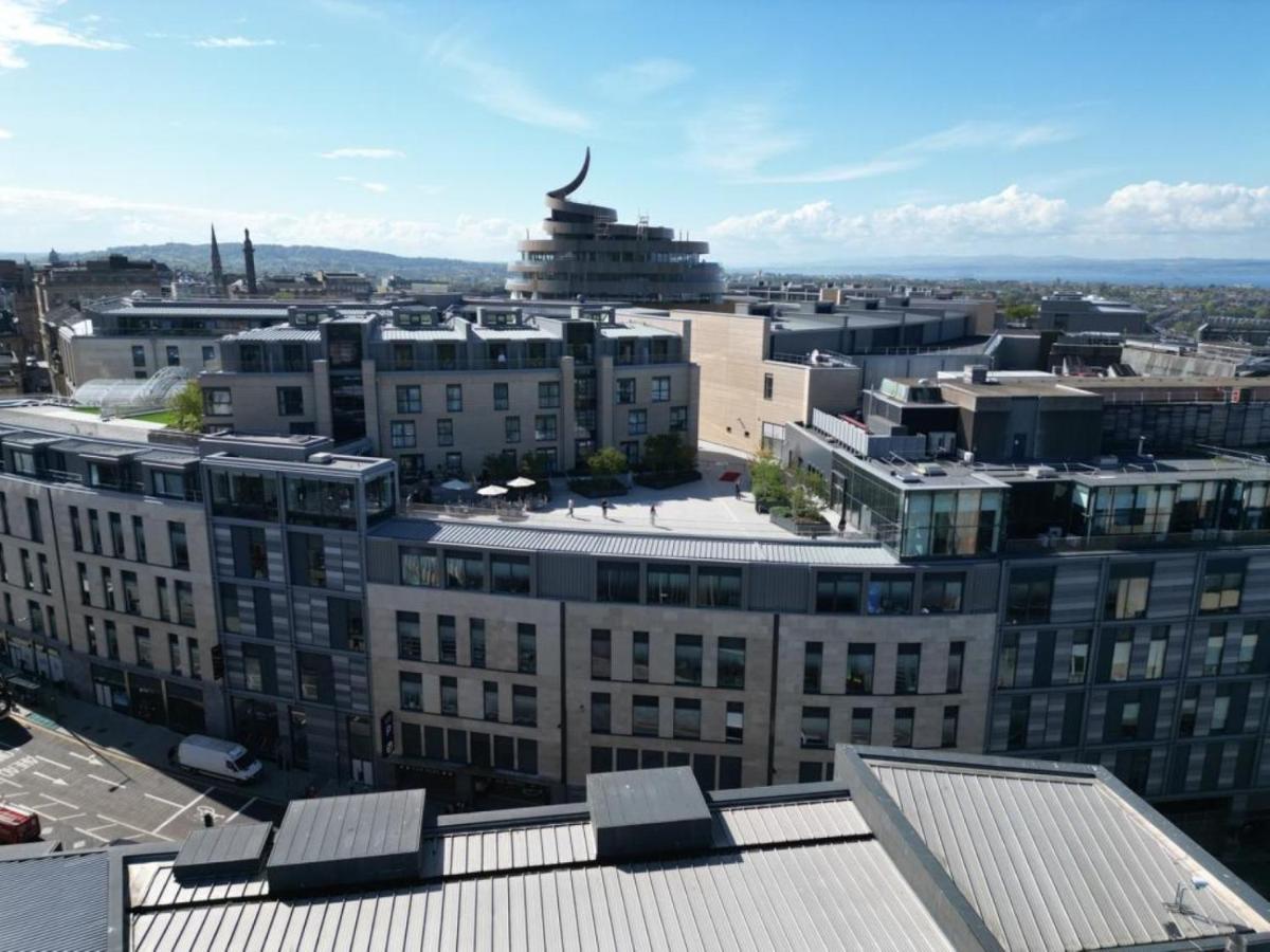 Roomzzz Edinburgh Exterior photo